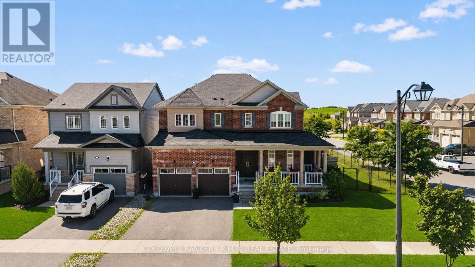 3 DON HADDEN CRESCENT - 46