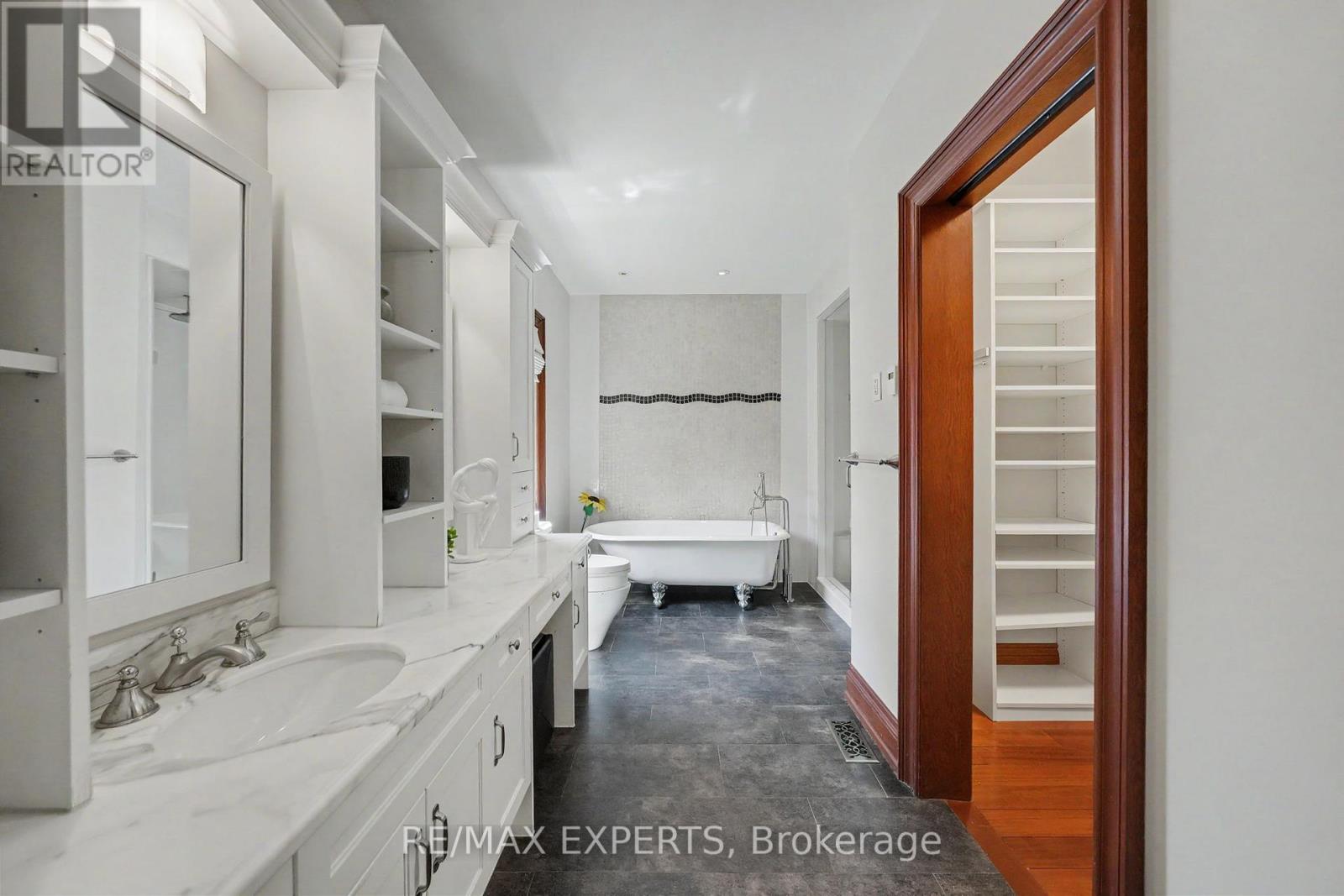 91 NAPIER STREET - 23