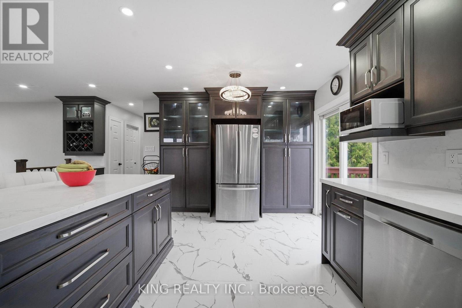 1181 ARNOLD STREET - 9