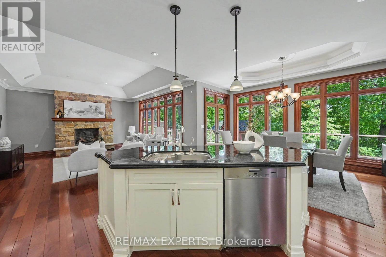 91 NAPIER STREET - 16