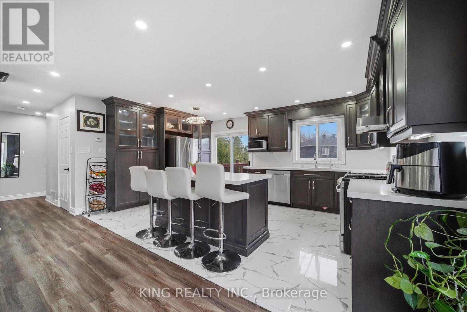 1181 ARNOLD STREET - 7