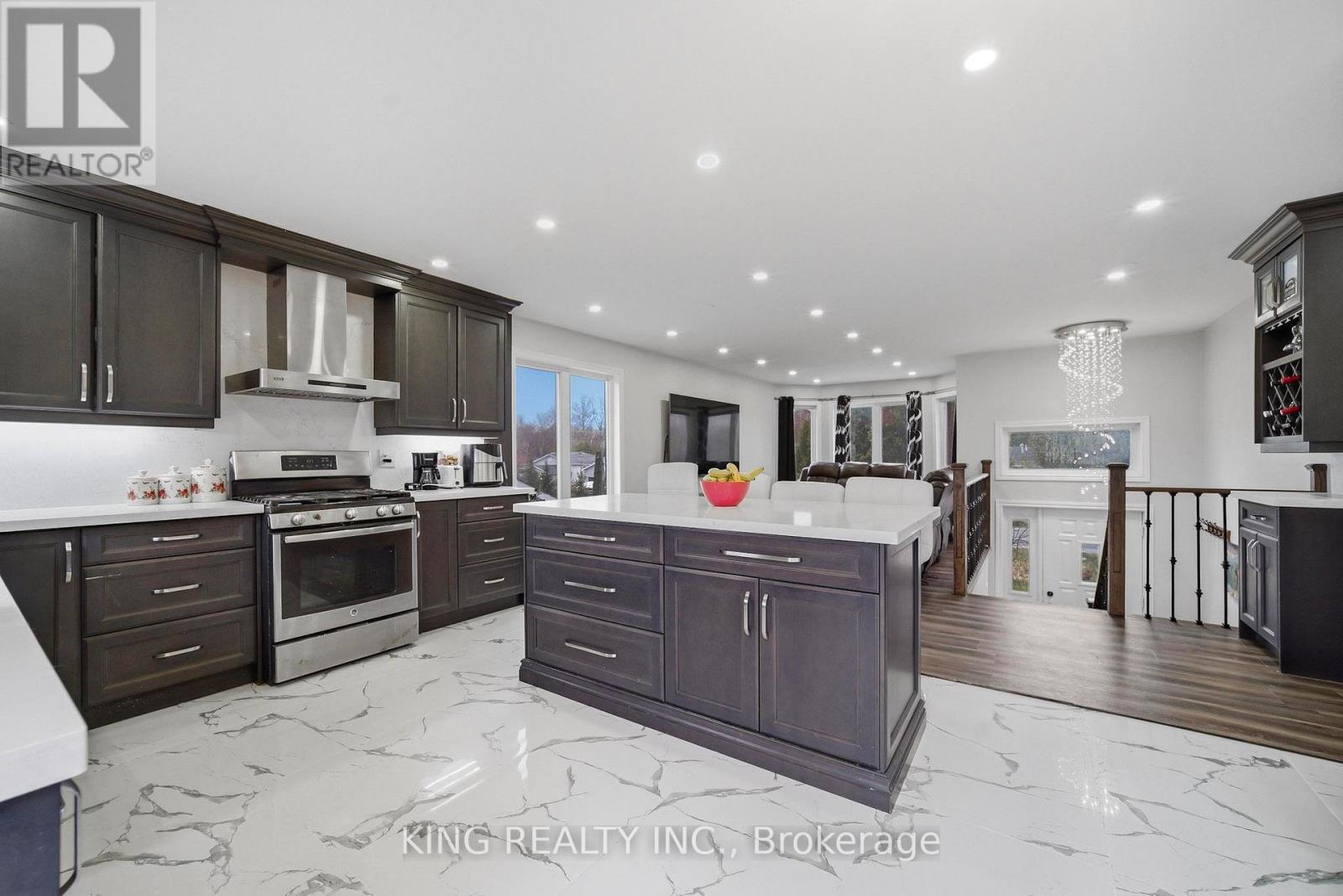 1181 ARNOLD STREET - 8