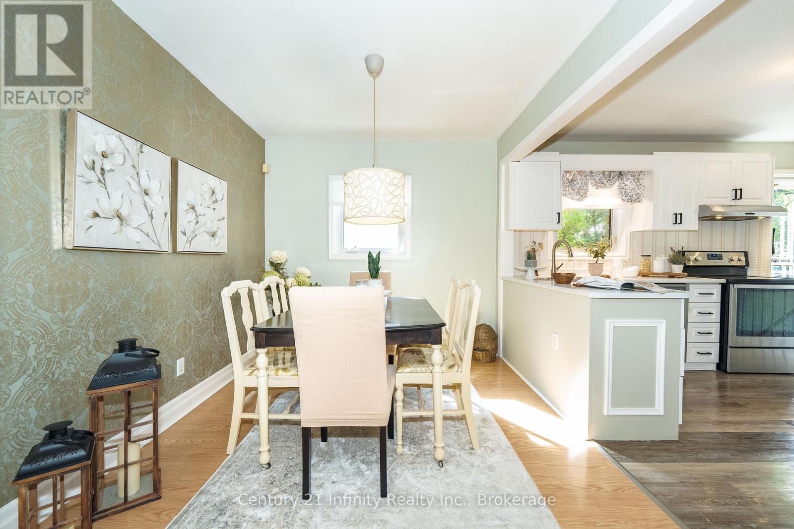 43 COLONIAL AVENUE - 13