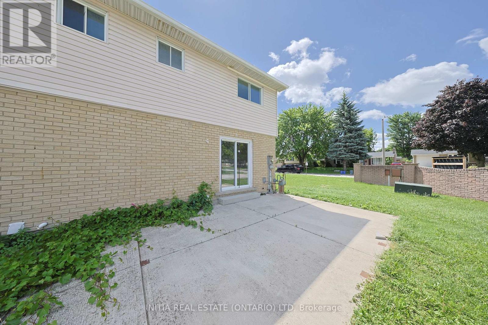 #69 348 CAMERON STREET - 27
