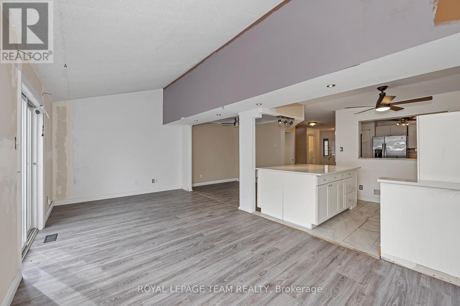 3 Bed, 2 Bath House for Sale in Ottawa – 57 RANDALL JAMES DRIVE, Ottawa – MLS# X13054852 - Image 21