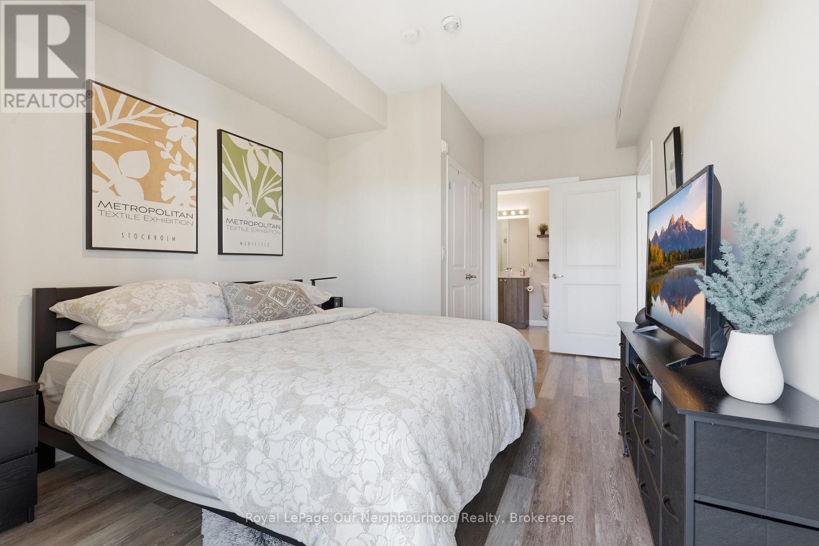 #312 65 SHIPWAY AVENUE - 11