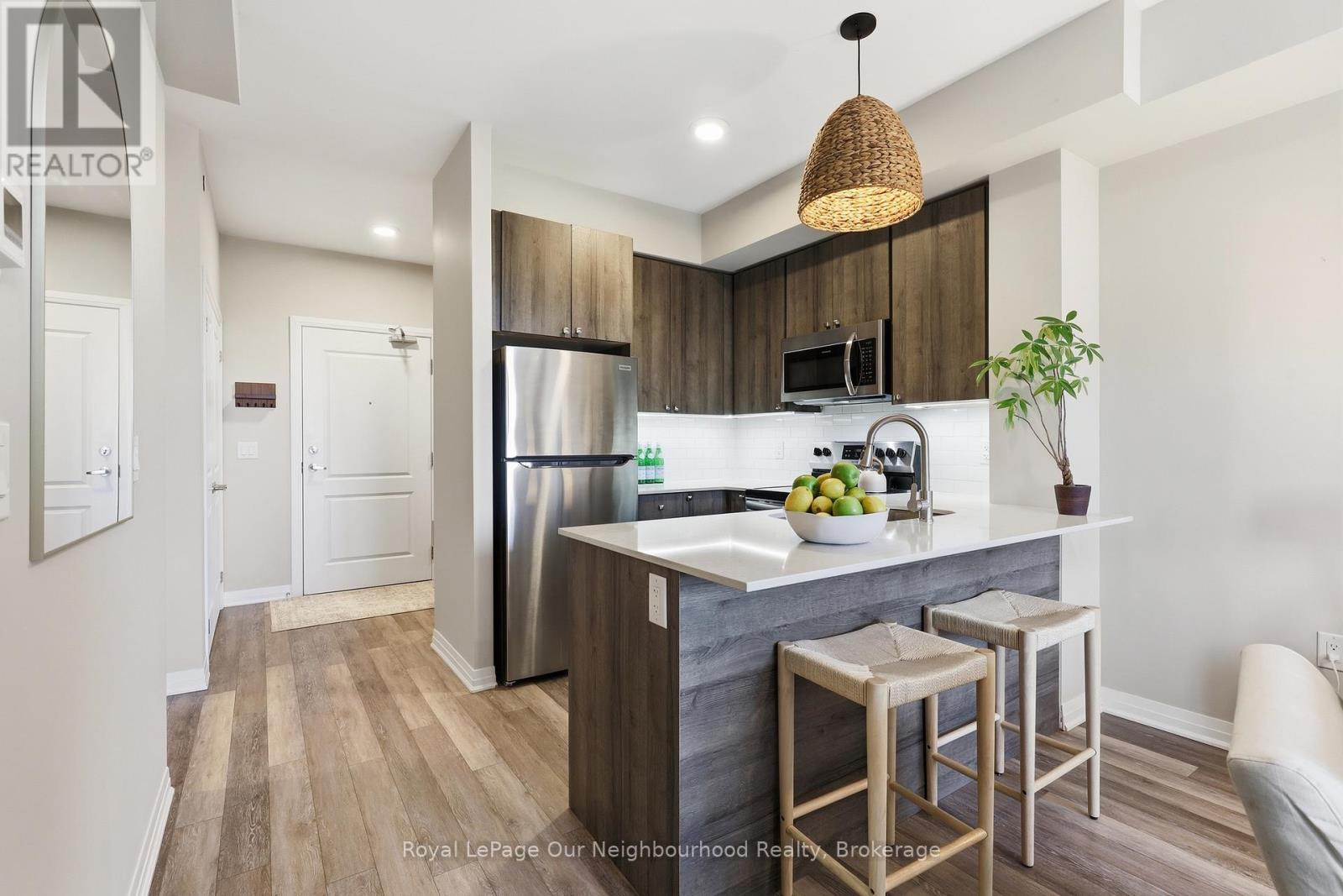 #312 65 SHIPWAY AVENUE - 9