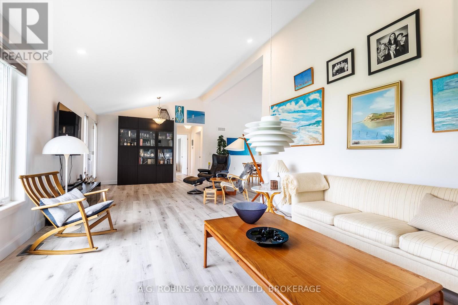 11716 LAKESHORE ROAD - 11