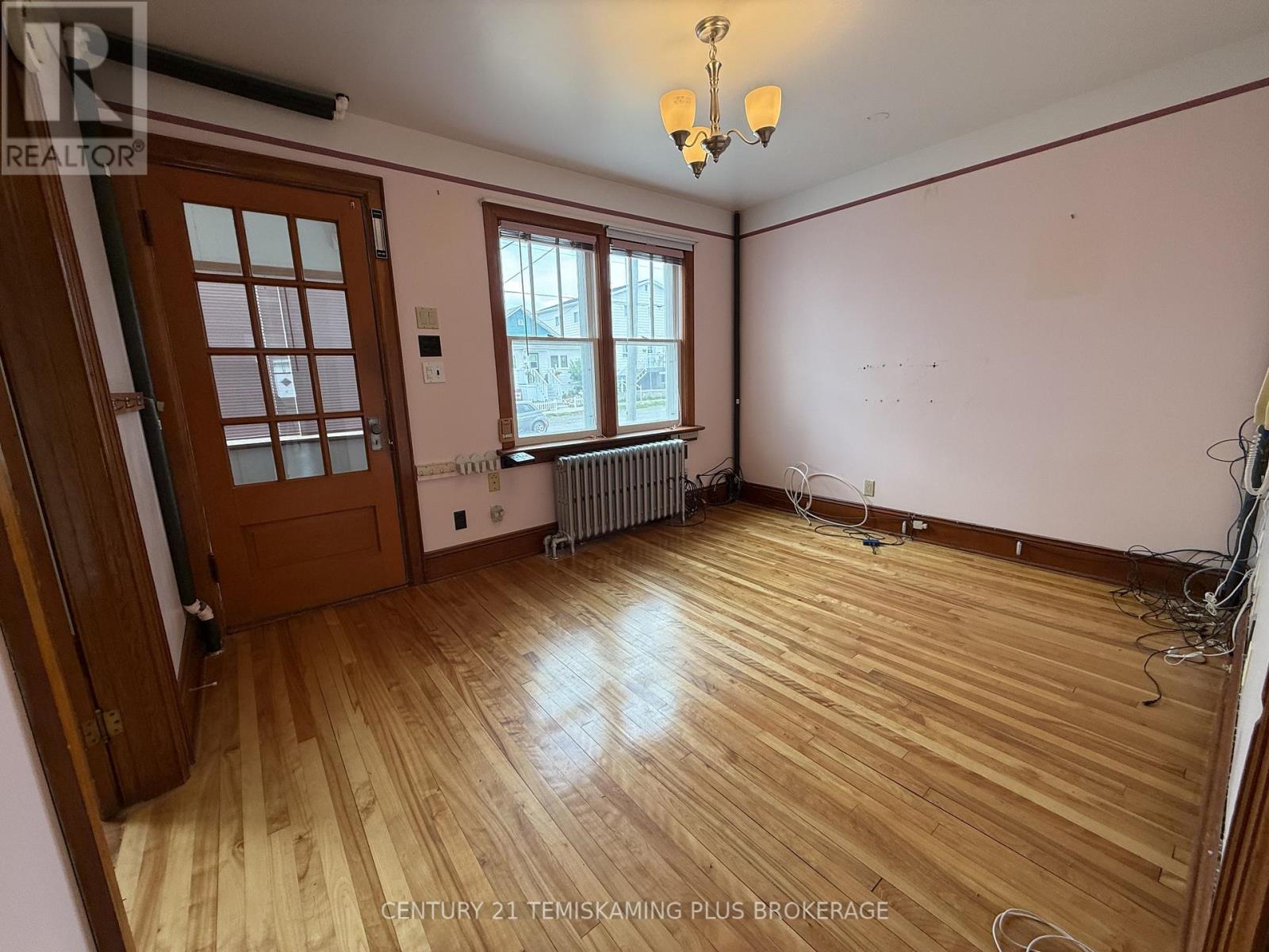 48 WOODS STREET - Image 3