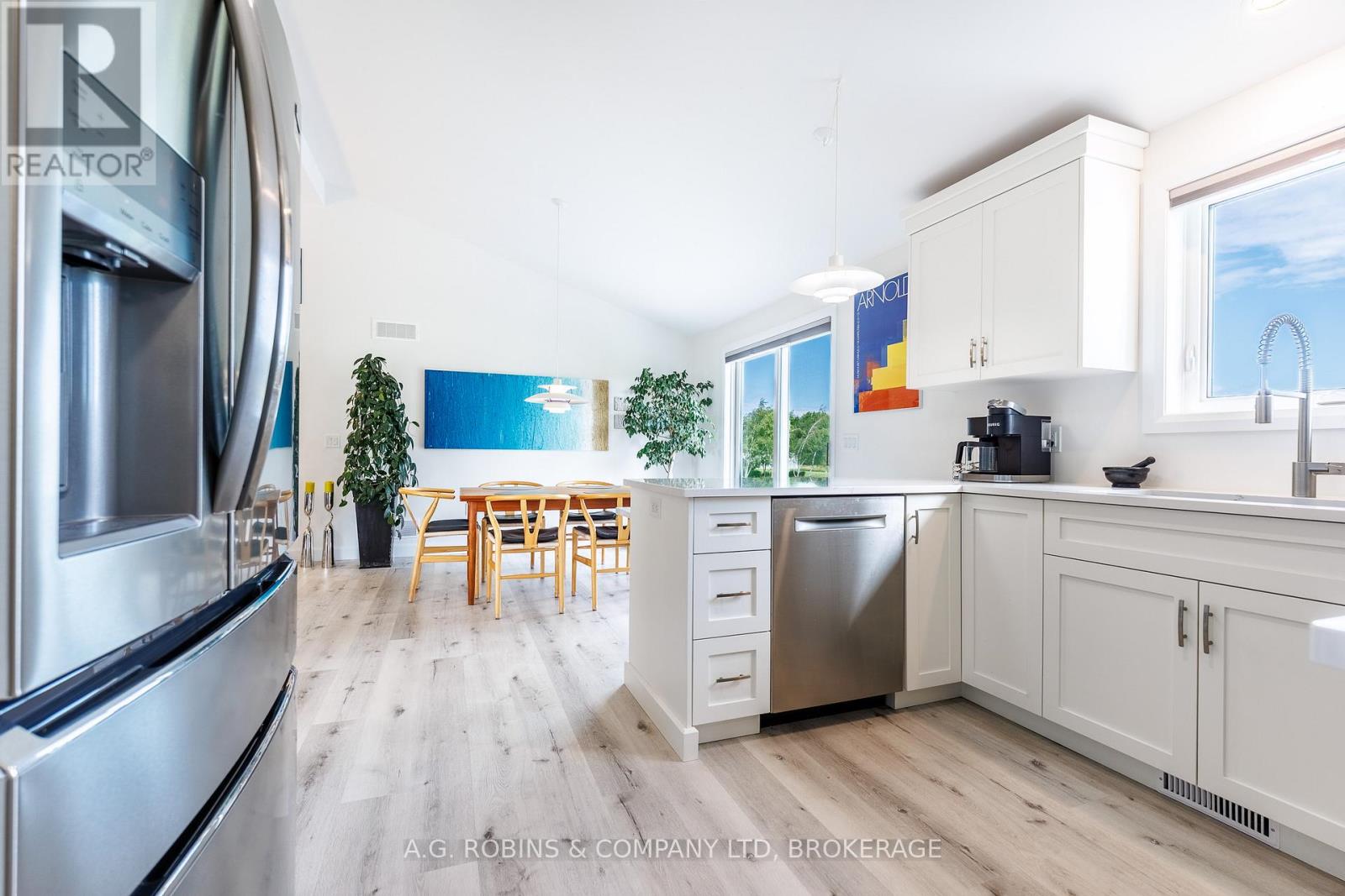 11716 LAKESHORE ROAD - 22