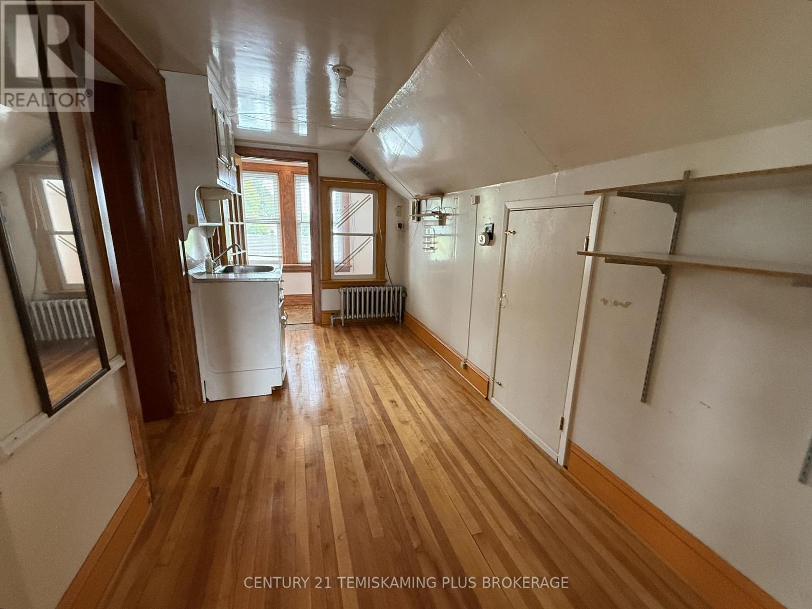 48 WOODS STREET - Image 11
