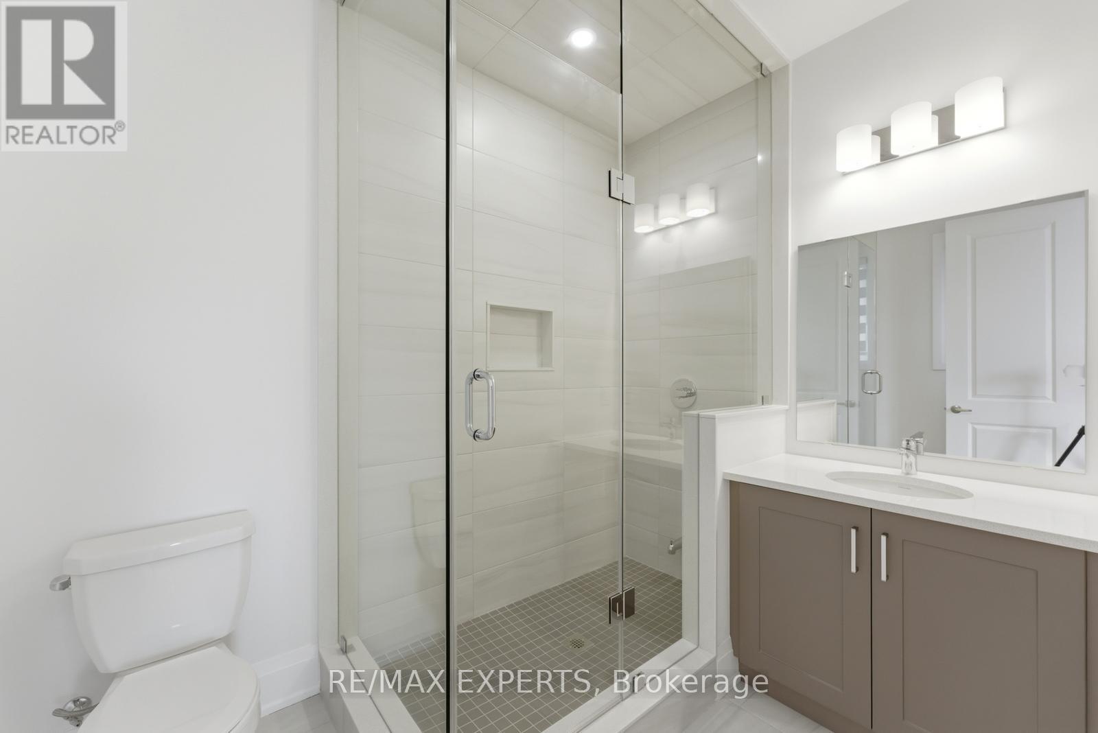 15 SCULPTURE GARDEN LANE - 34