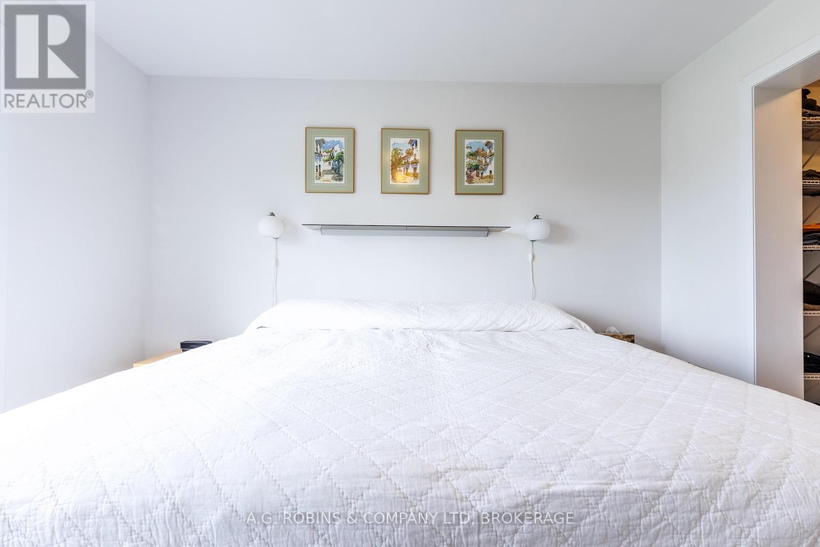 11716 LAKESHORE ROAD - 27
