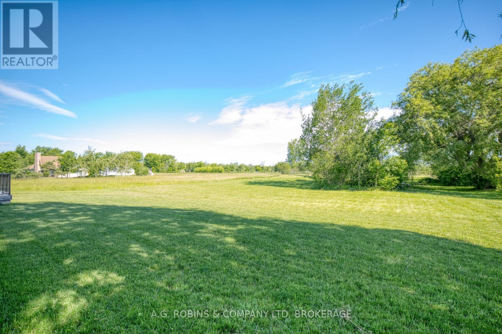 11716 LAKESHORE ROAD - 34