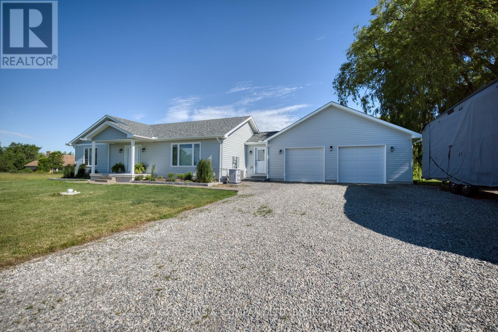 11716 LAKESHORE ROAD - 36