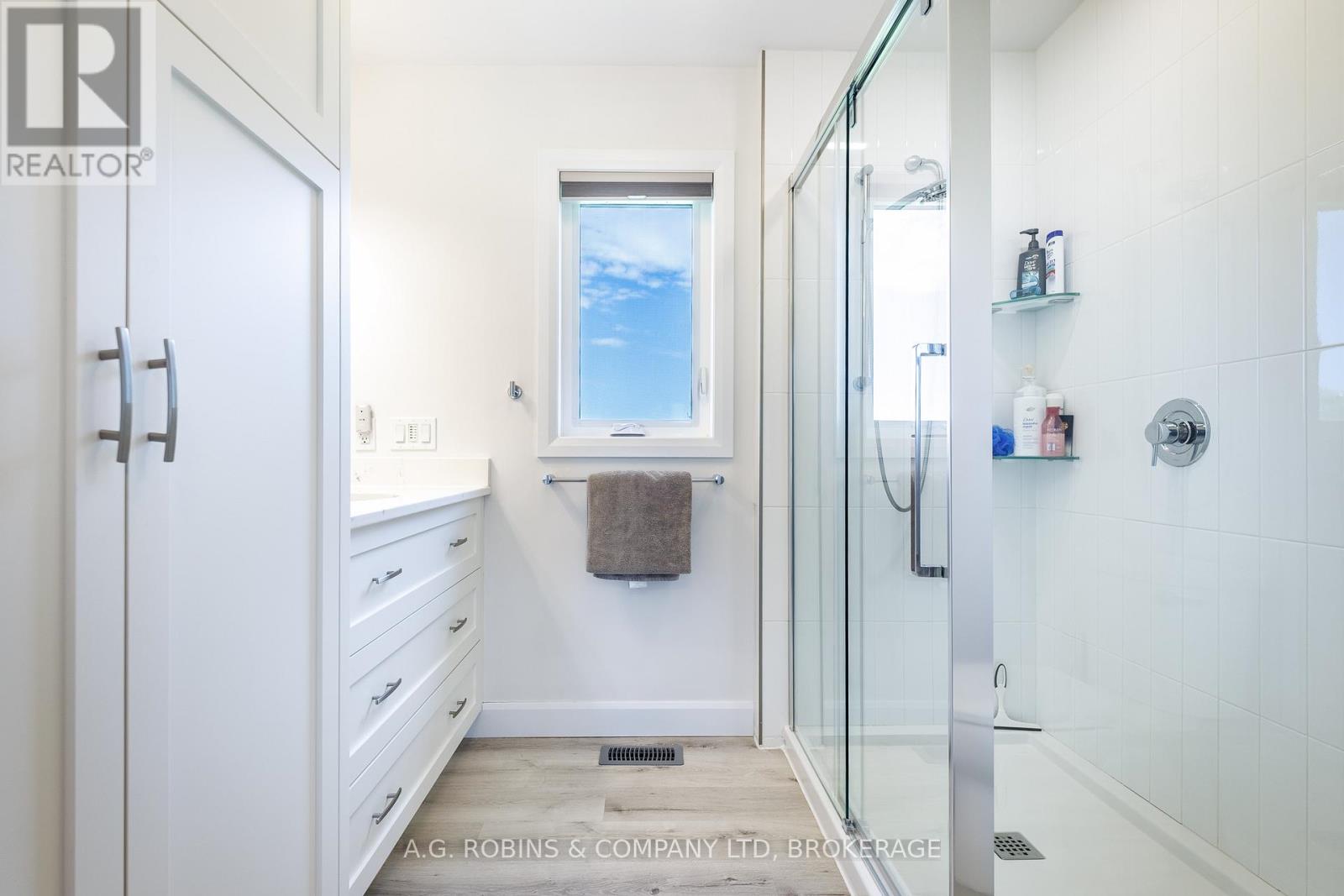 11716 LAKESHORE ROAD - 31