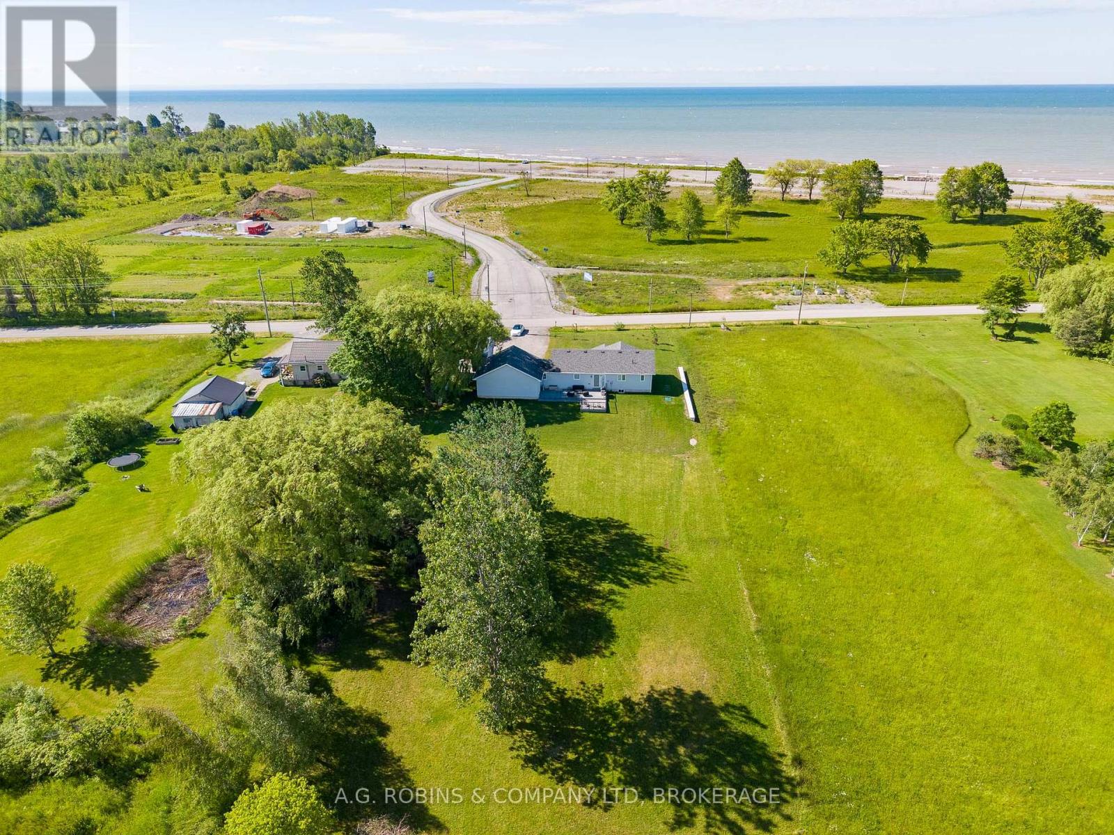 11716 LAKESHORE ROAD - 41