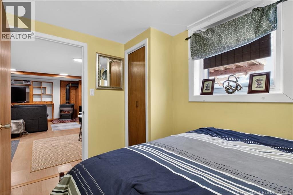 5 Beau Rivage Street - 35
