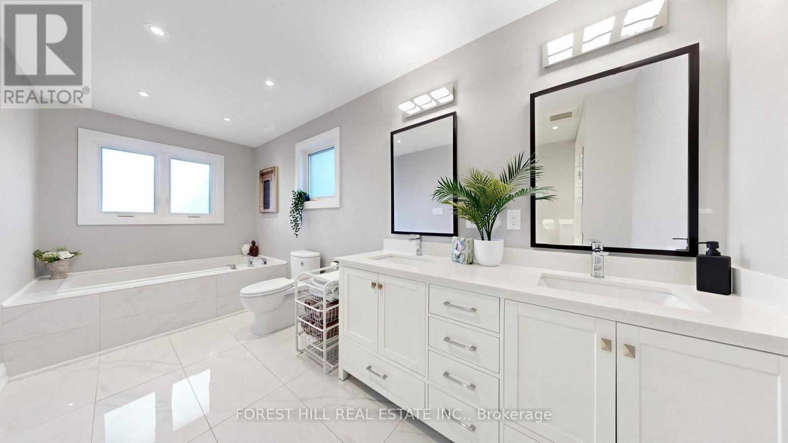 19 ROMANO CRESCENT - 27