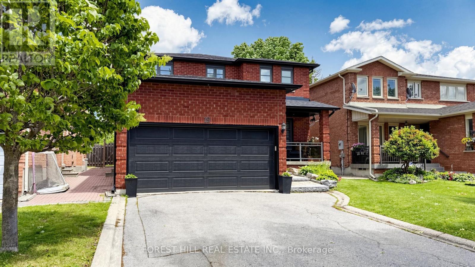 19 ROMANO CRESCENT - 3