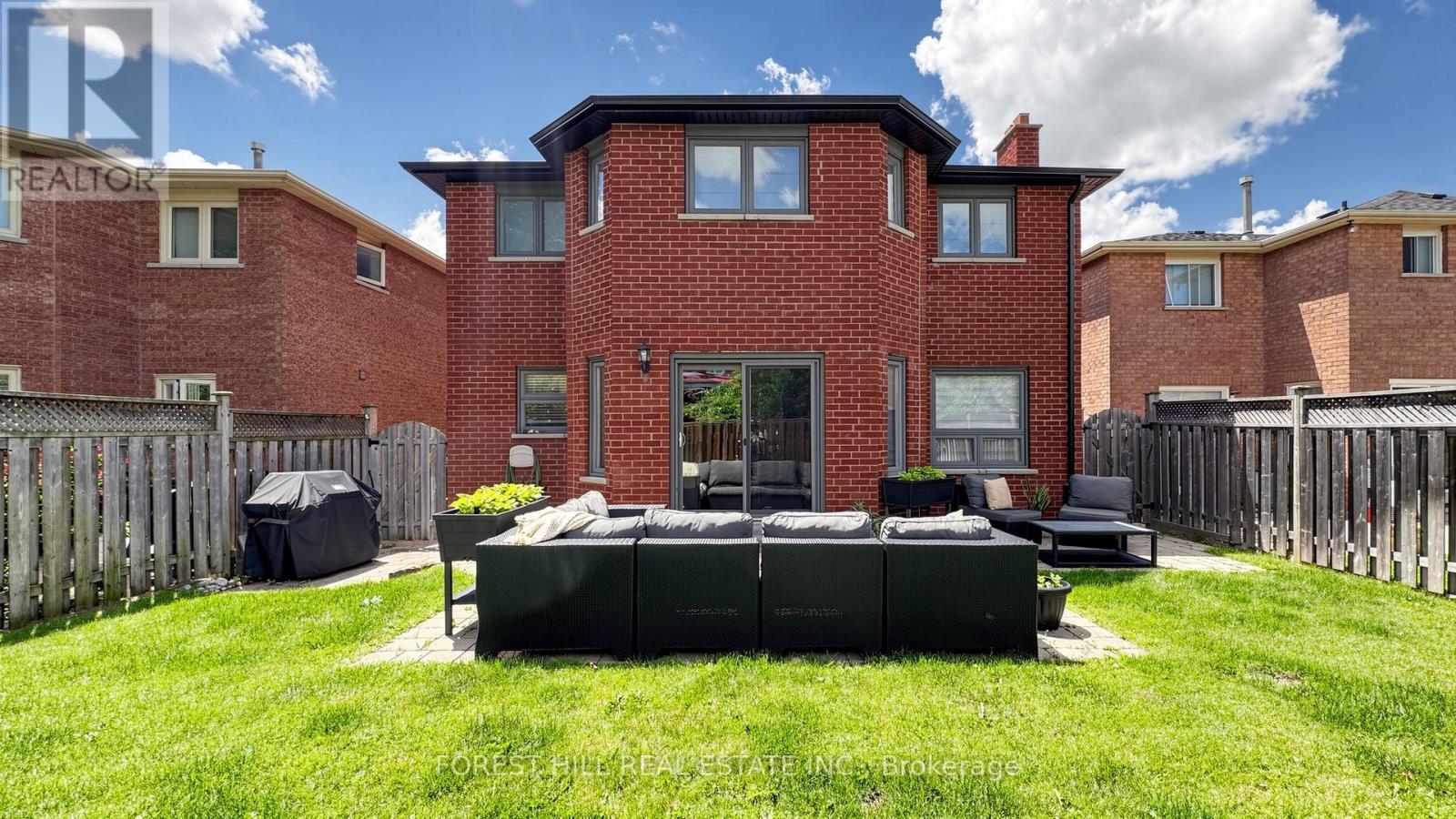 19 ROMANO CRESCENT - 46