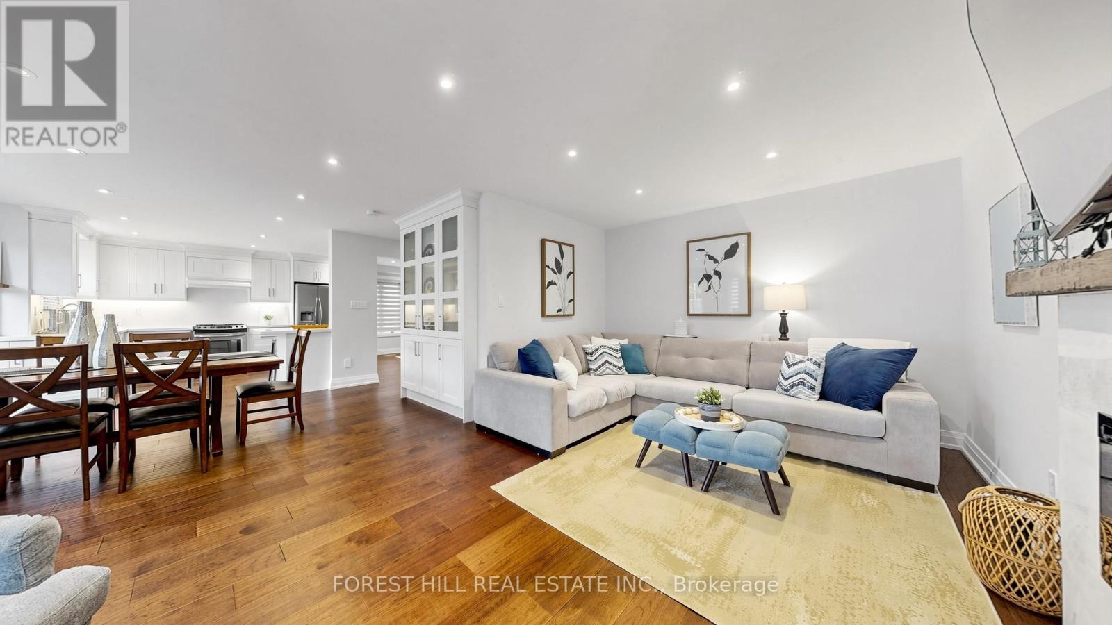 19 ROMANO CRESCENT - 20