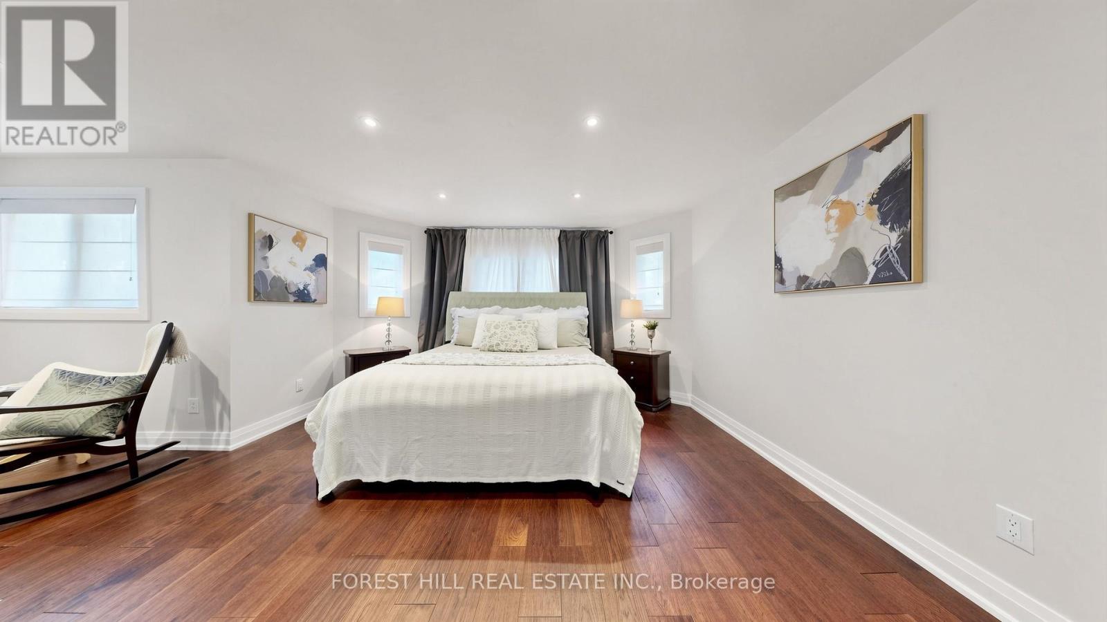19 ROMANO CRESCENT - 25