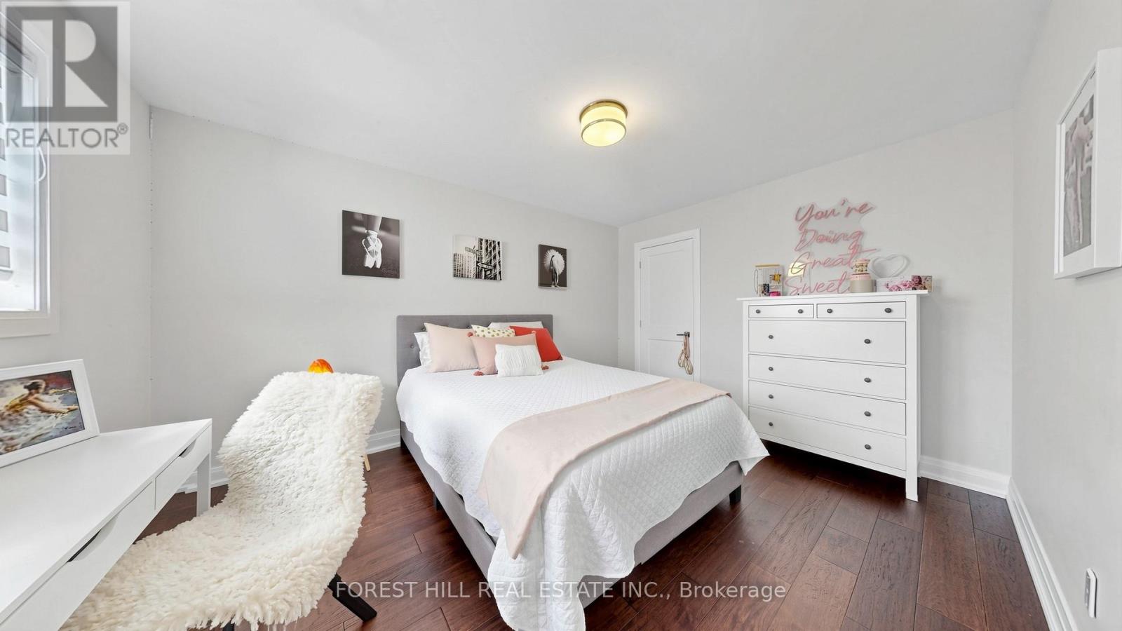 19 ROMANO CRESCENT - 35