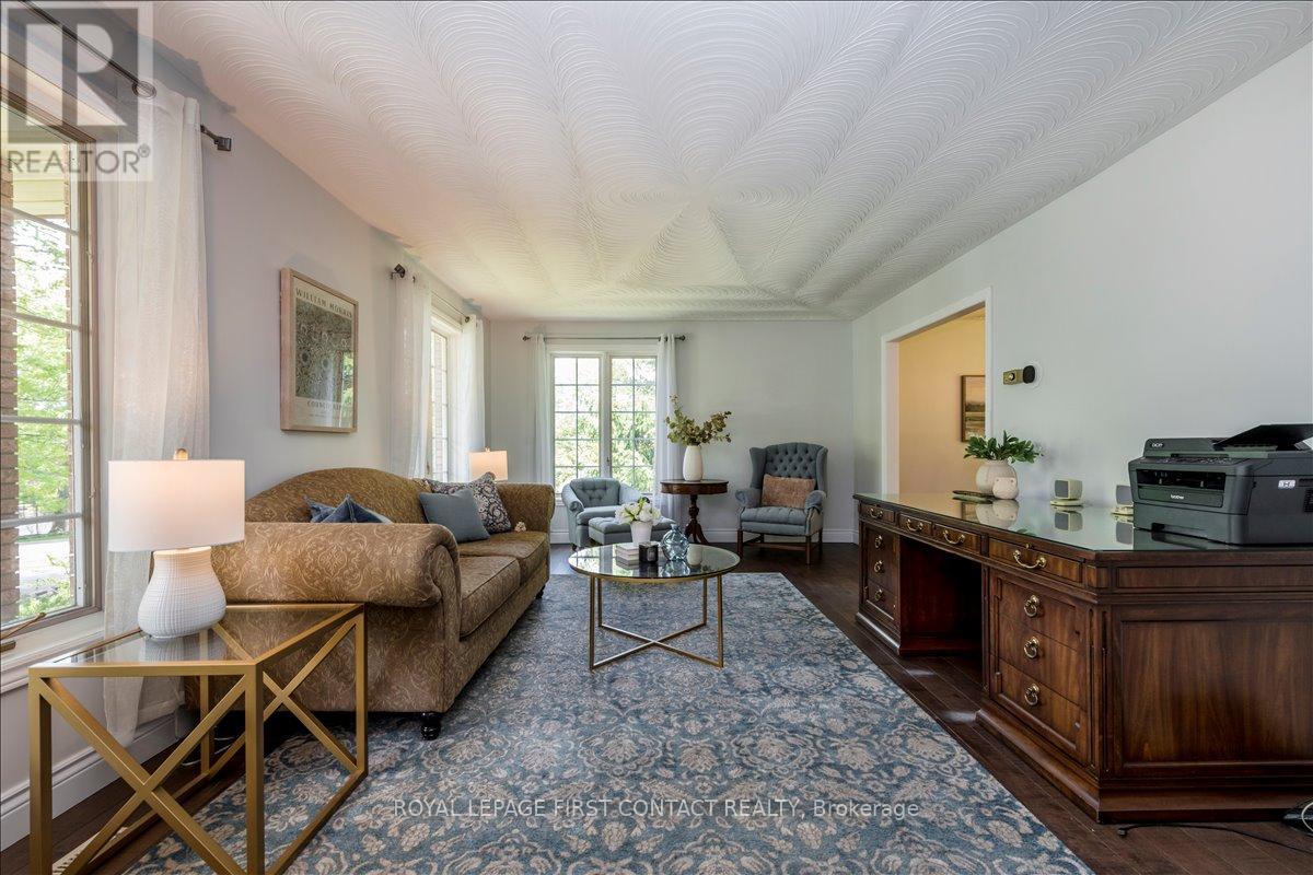 11 FORESTWOOD LANE - 6