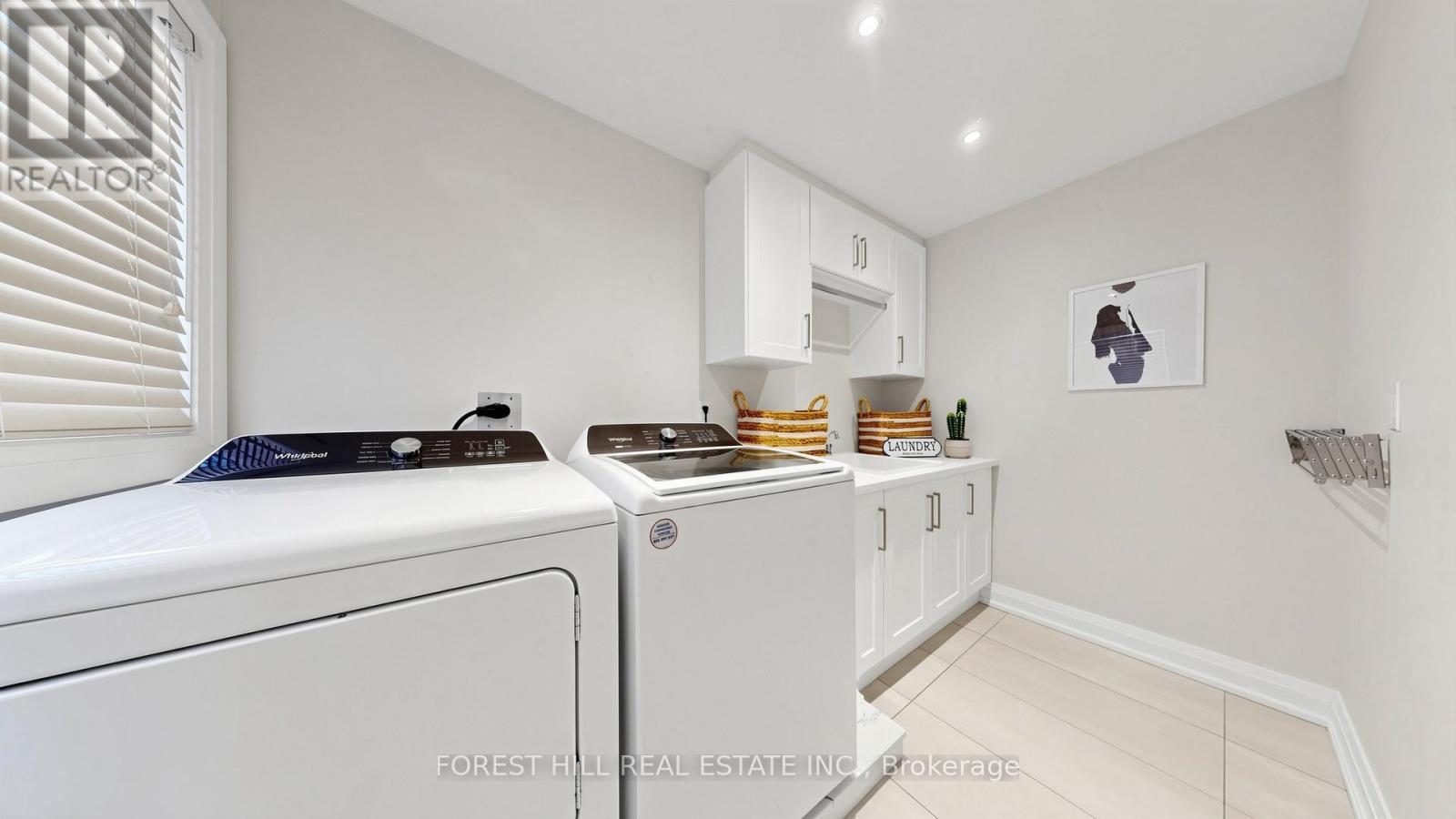 19 ROMANO CRESCENT - 22