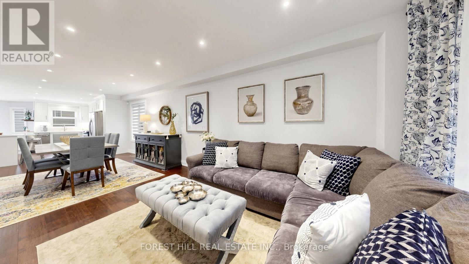 19 ROMANO CRESCENT - 7