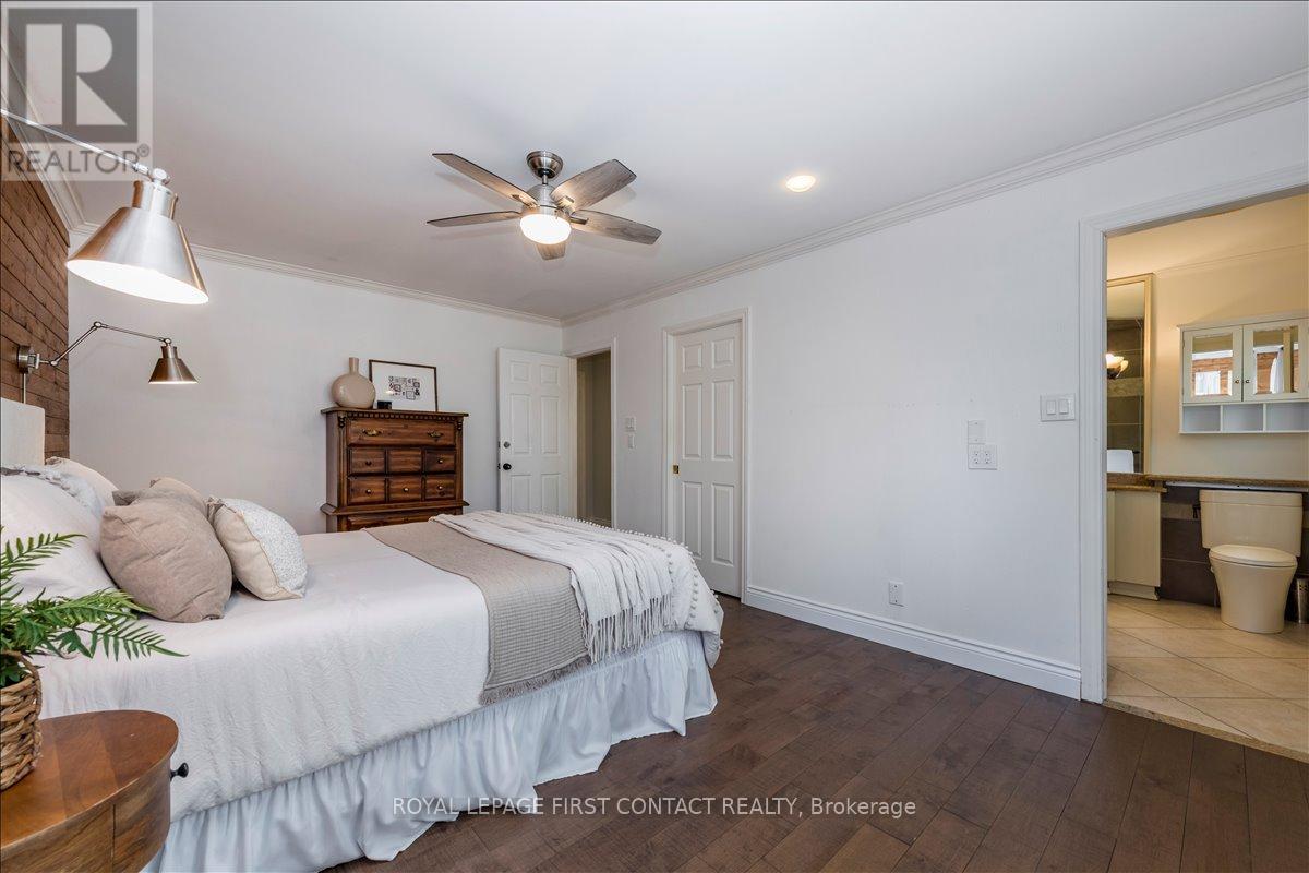 11 FORESTWOOD LANE - 22