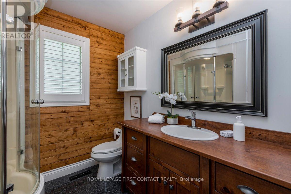 11 FORESTWOOD LANE - 26