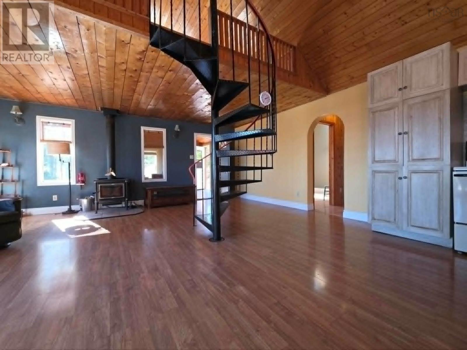 251 Bayview Drive - 17