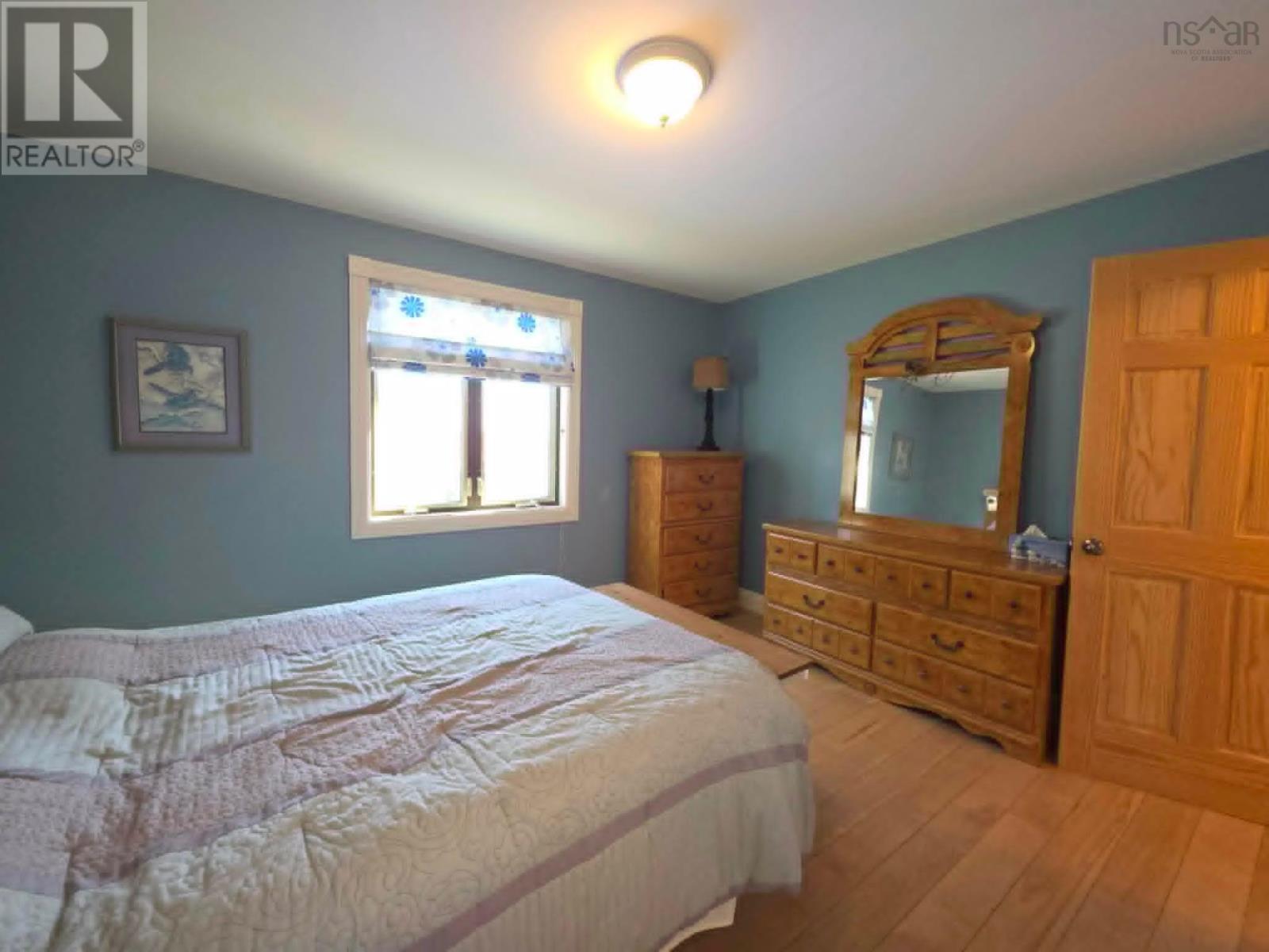 251 Bayview Drive - 42