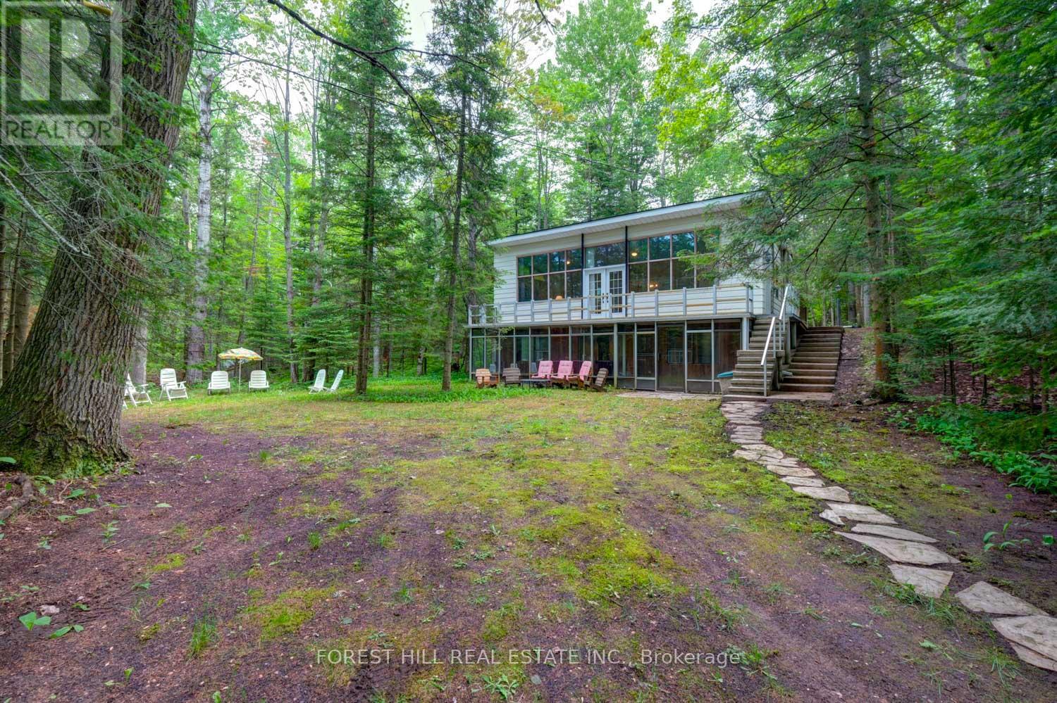 49 LESLIE STREET - 7