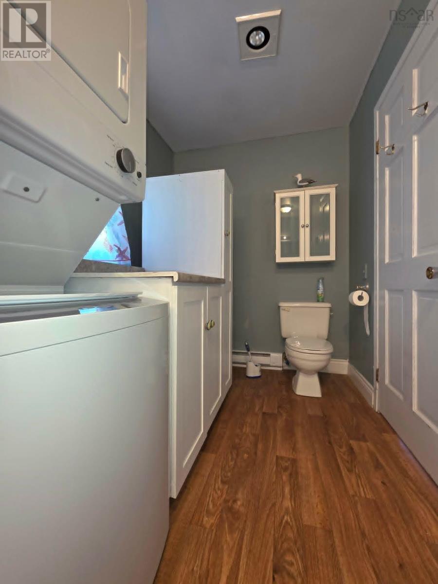 251 Bayview Drive - 37