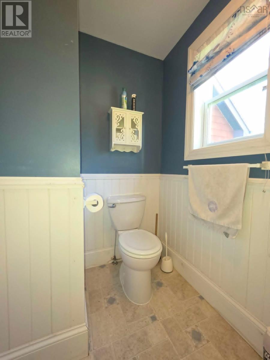 251 Bayview Drive - 44