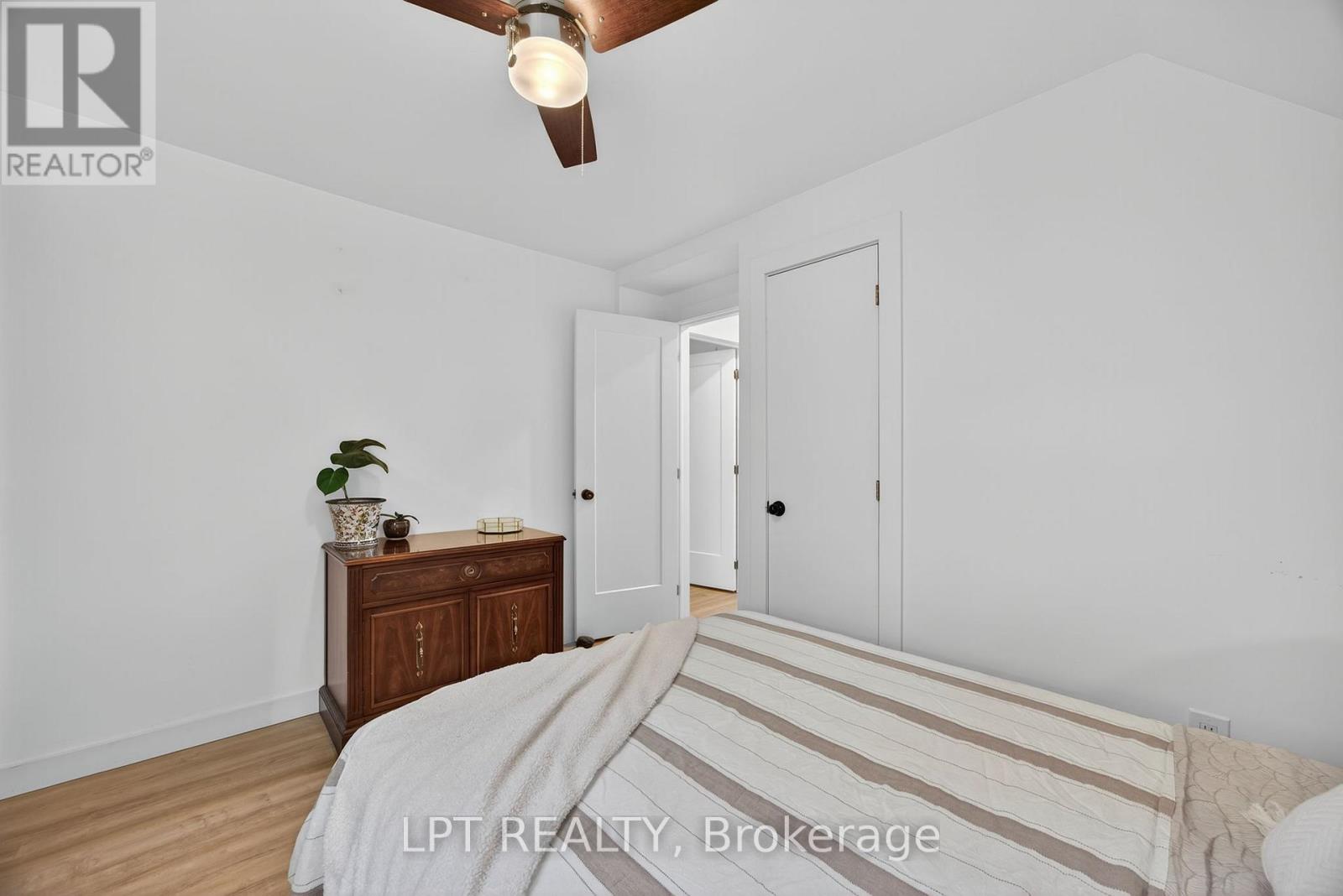 154 PARK ROAD - 23