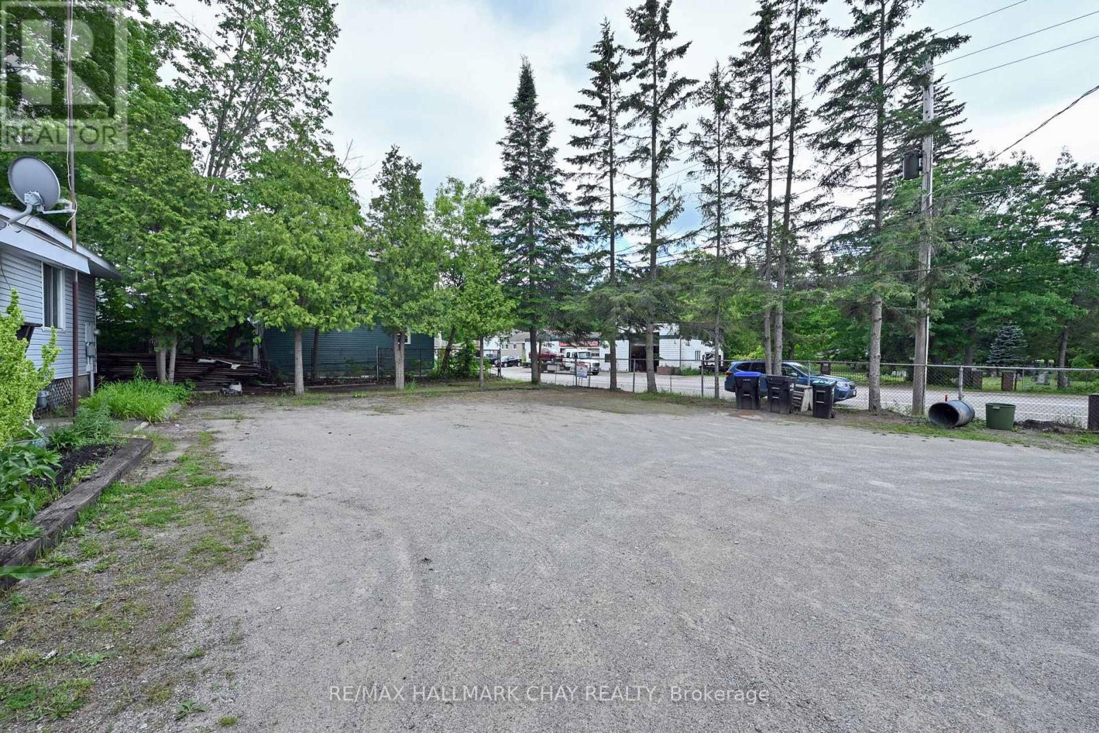 225 PARK STREET - 26