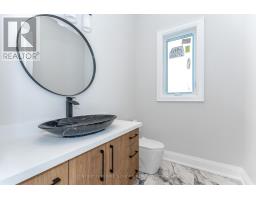 11 Caldwell Drive, Oro Medonte, ON L0L2L0 Photo 35