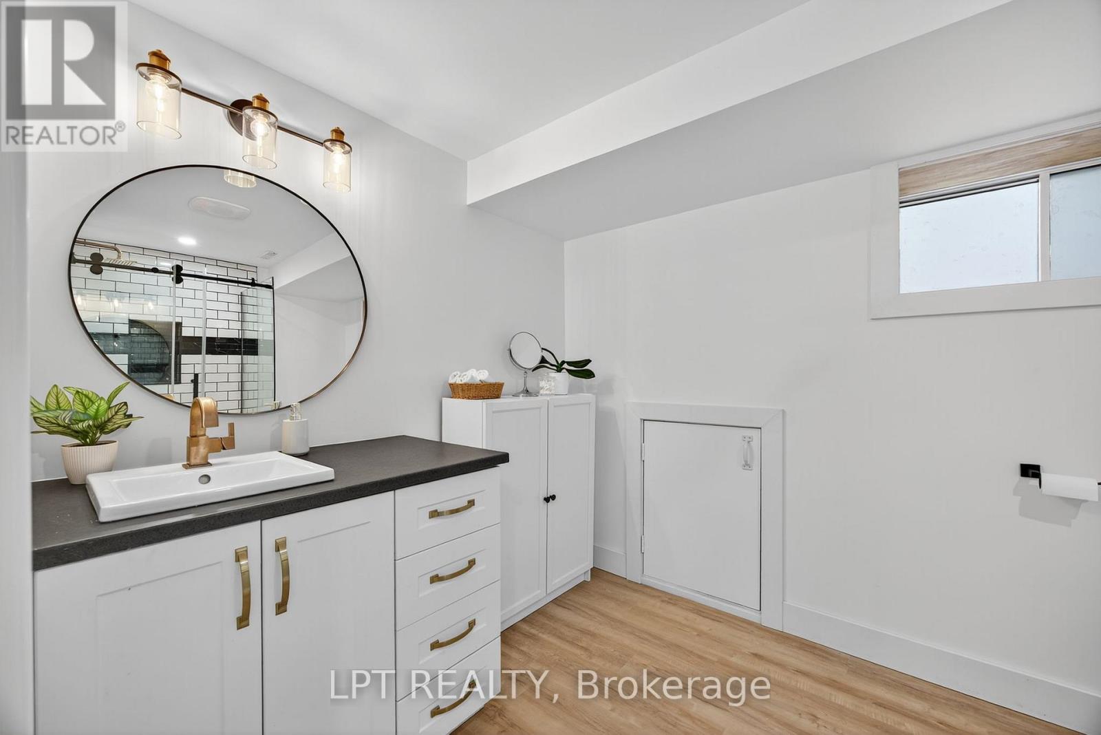 154 PARK ROAD - 43