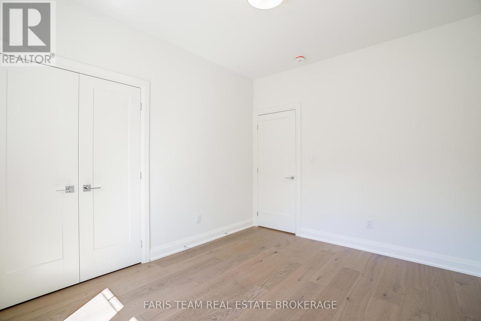 45 SHEPPARD STREET - 23