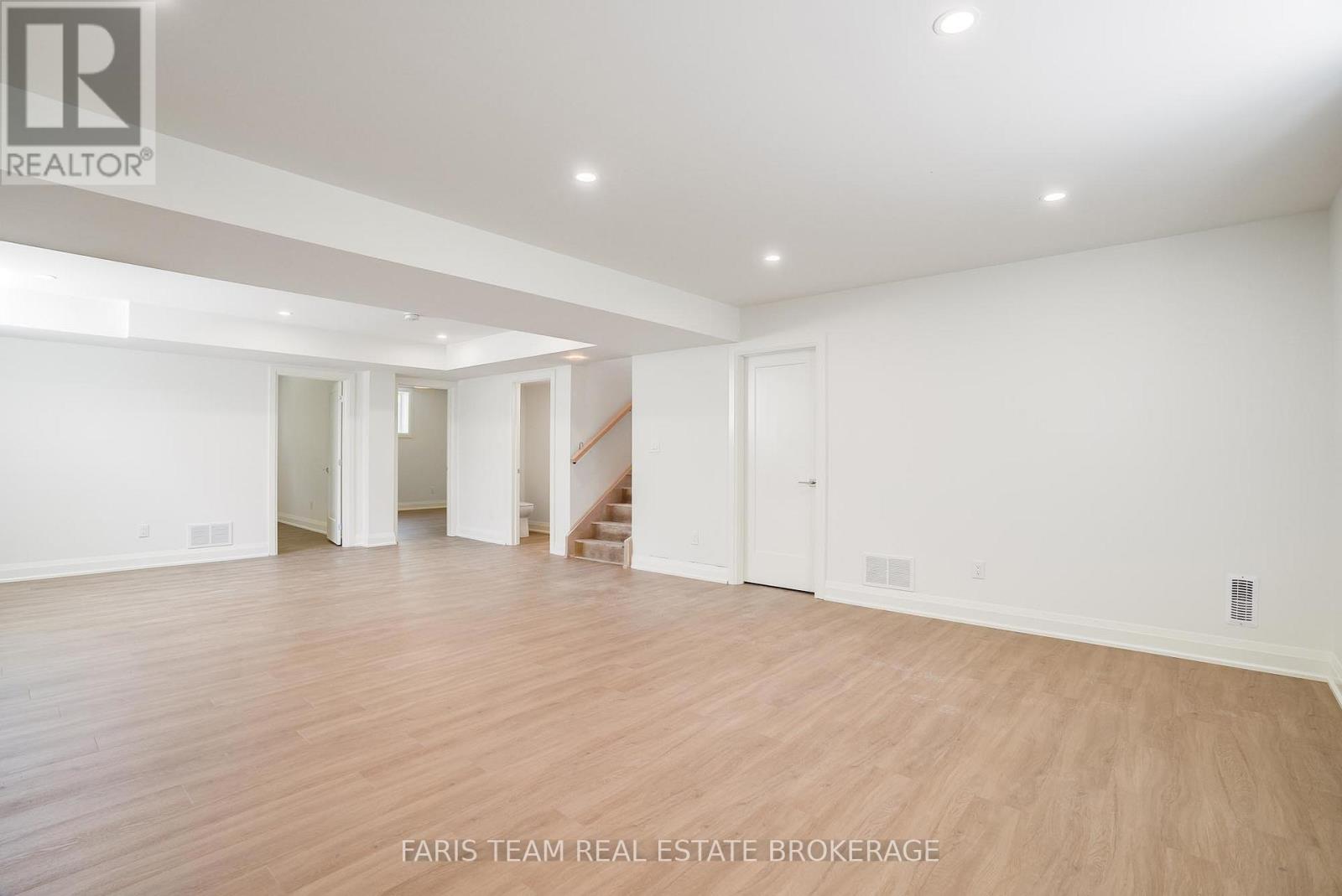 45 SHEPPARD STREET - 27