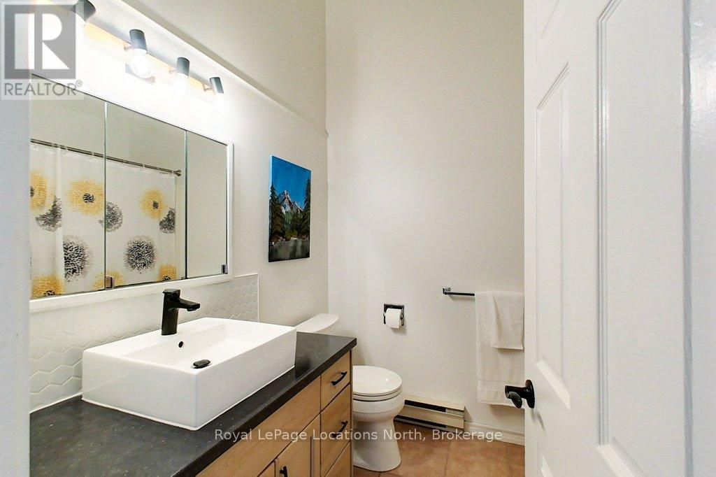 115 ROBINSON STREET - 21