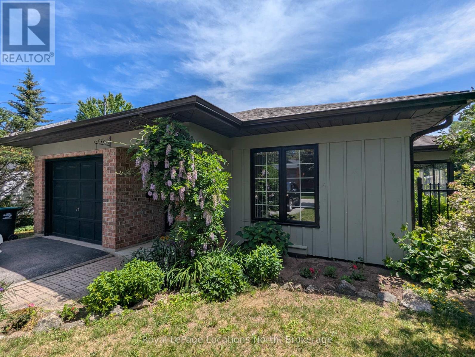 115 ROBINSON STREET - 1