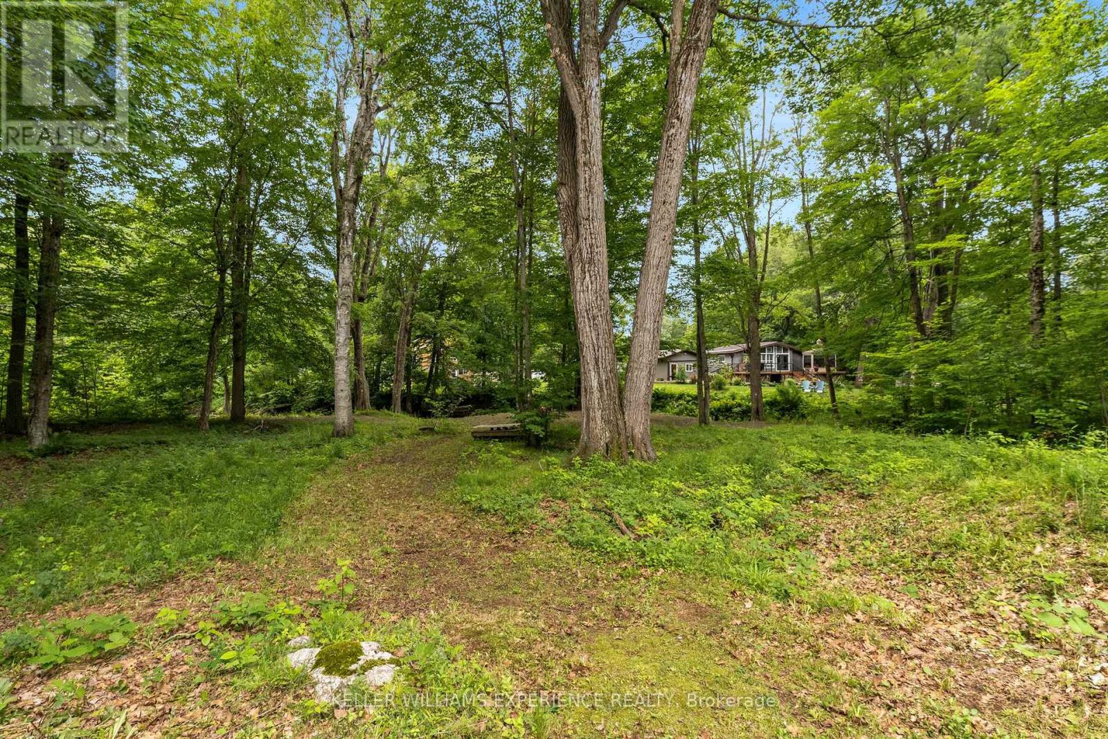 7516 ISLAND CRESCENT W - 36