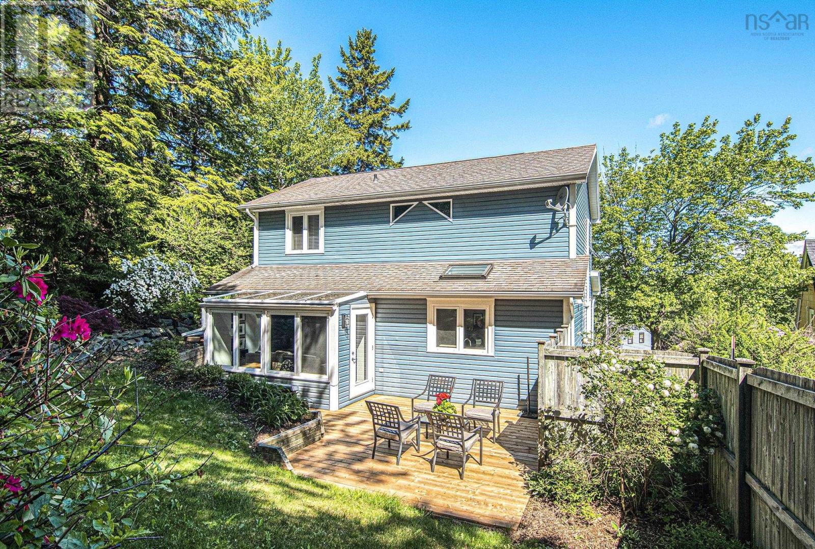 Property 44 of 50 of 20 Dickson Avenue
