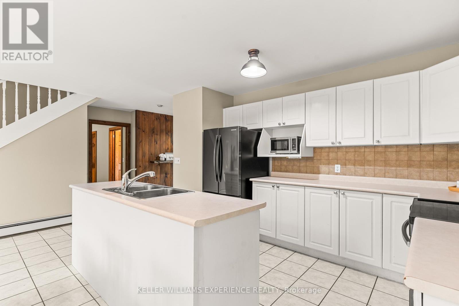7516 ISLAND CRESCENT W - 10