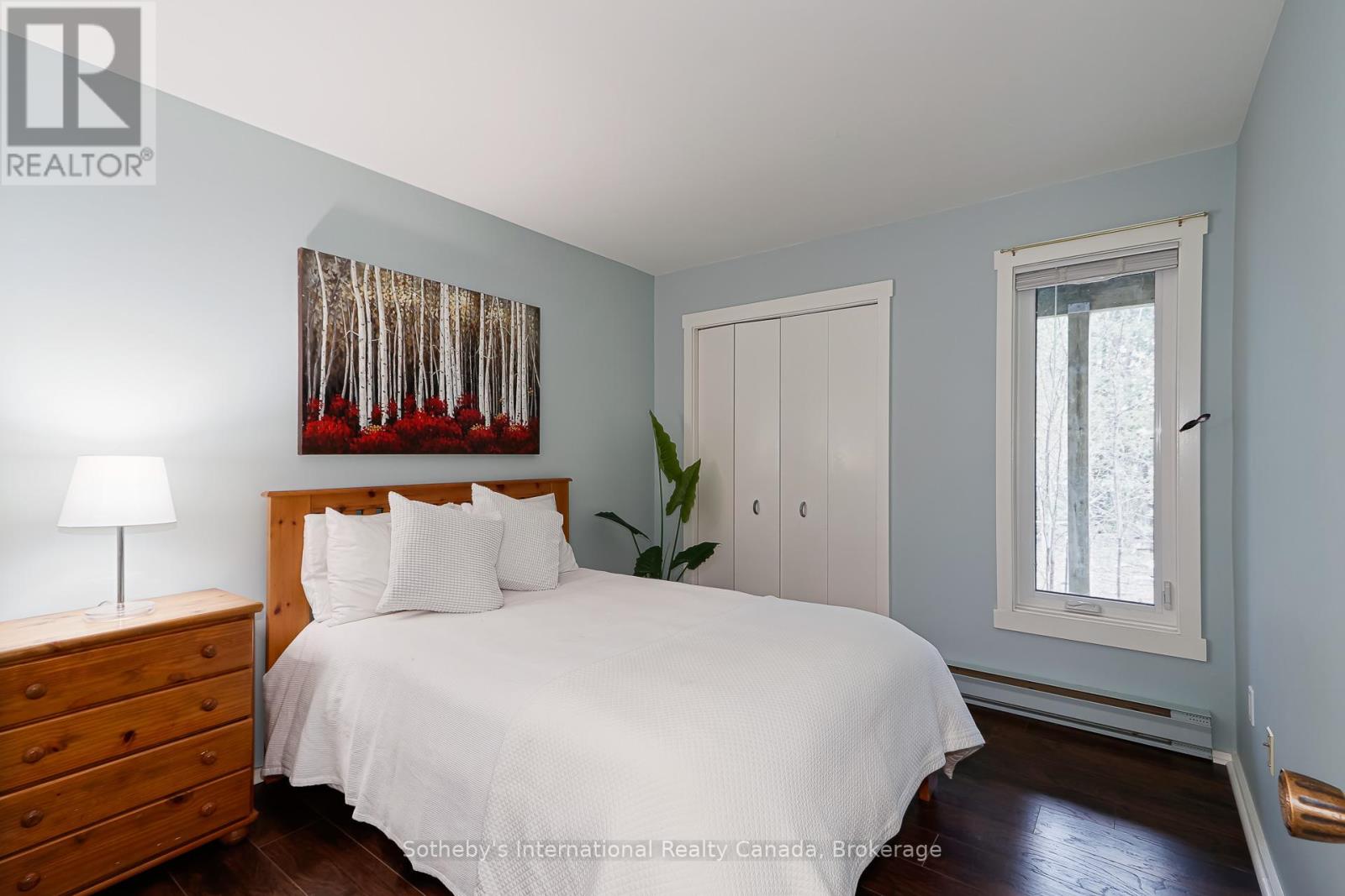 #214 214 ESCARPMENT CRESCENT - Image 18